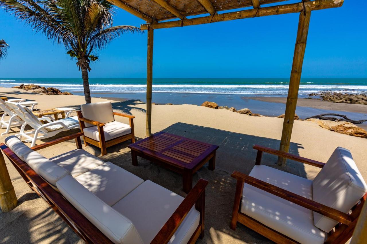 Hotel Punta Camaron Bungalows & Suites Соррітос Екстер'єр фото