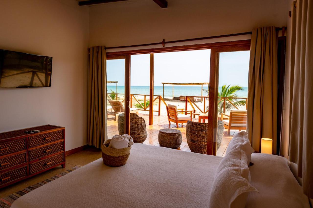 Hotel Punta Camaron Bungalows & Suites Соррітос Екстер'єр фото