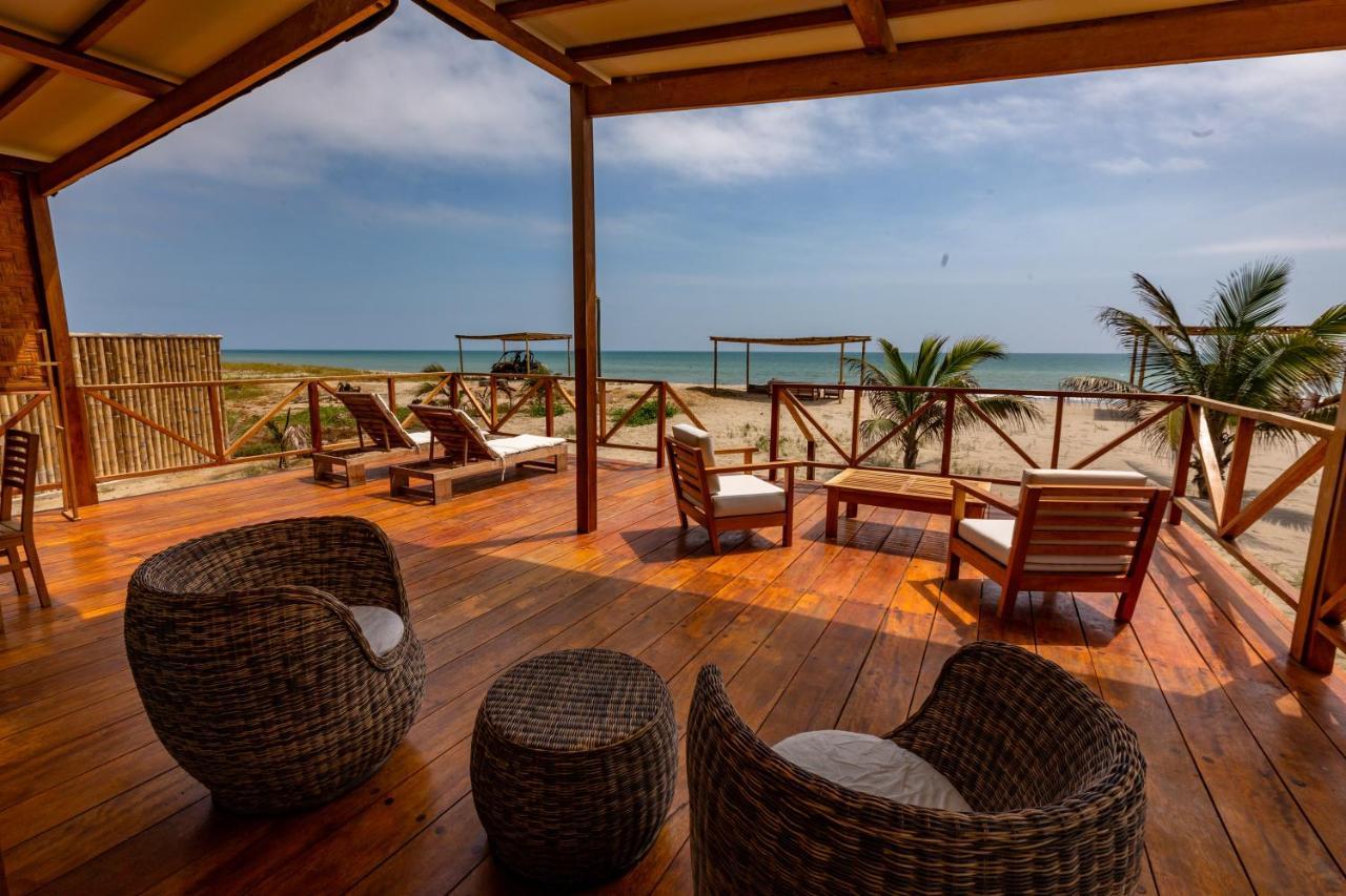 Hotel Punta Camaron Bungalows & Suites Соррітос Екстер'єр фото