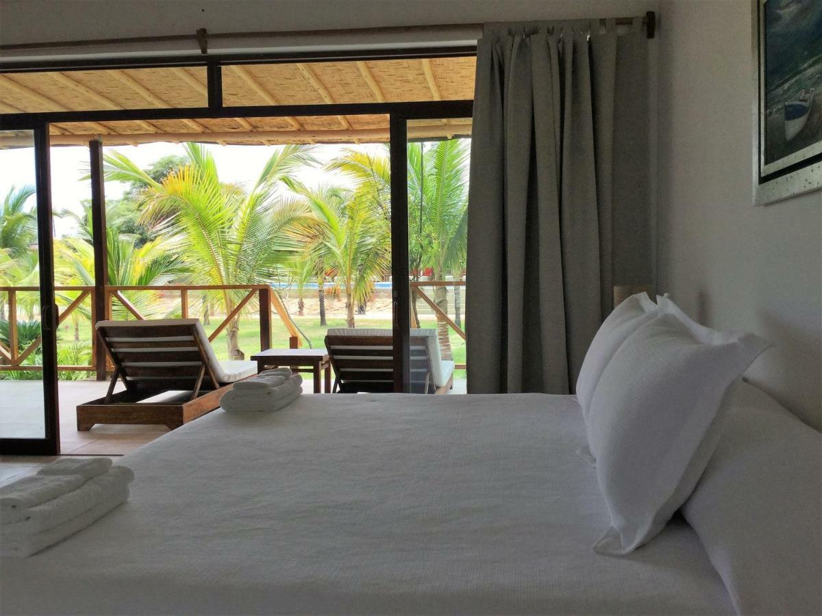 Hotel Punta Camaron Bungalows & Suites Соррітос Екстер'єр фото