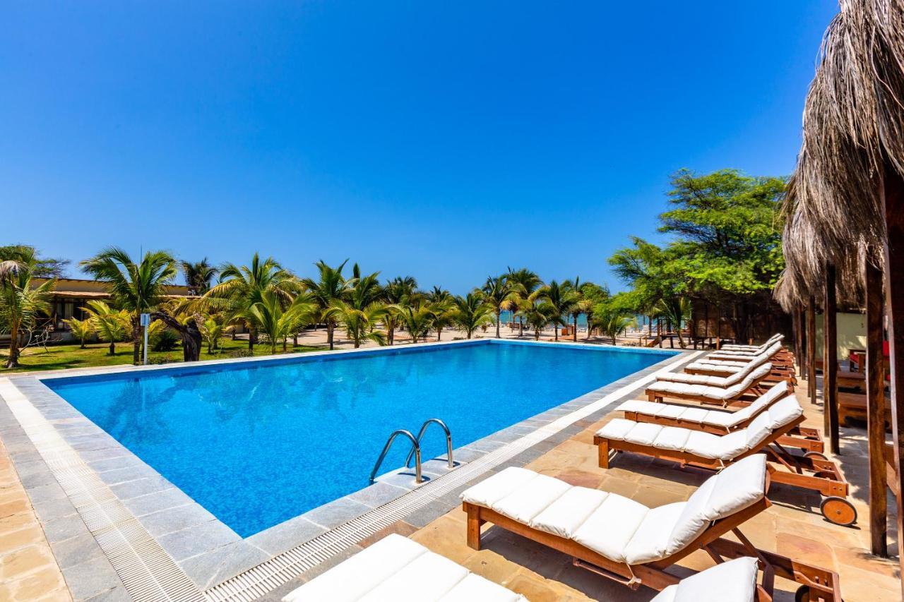 Hotel Punta Camaron Bungalows & Suites Соррітос Екстер'єр фото