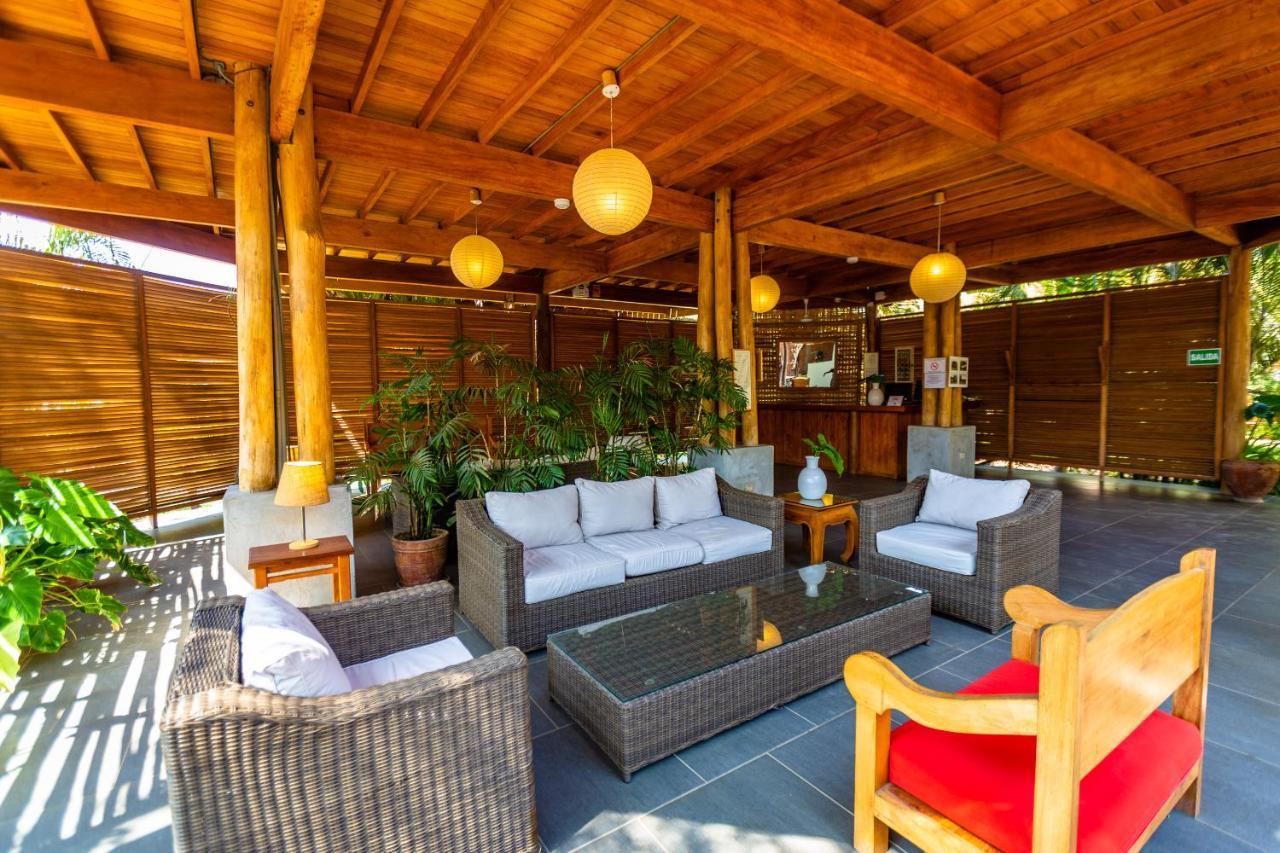 Hotel Punta Camaron Bungalows & Suites Соррітос Екстер'єр фото